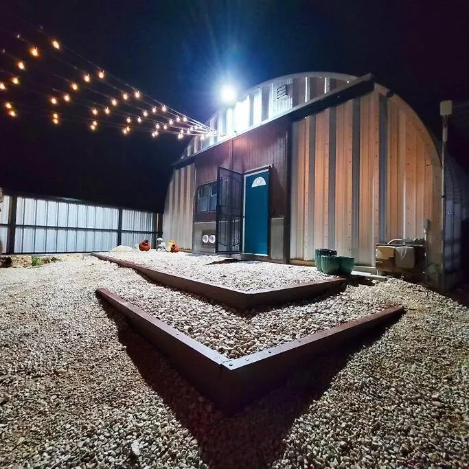Hill Country Hangar With Hottub, 7 Minutes From The River And Holiday home *