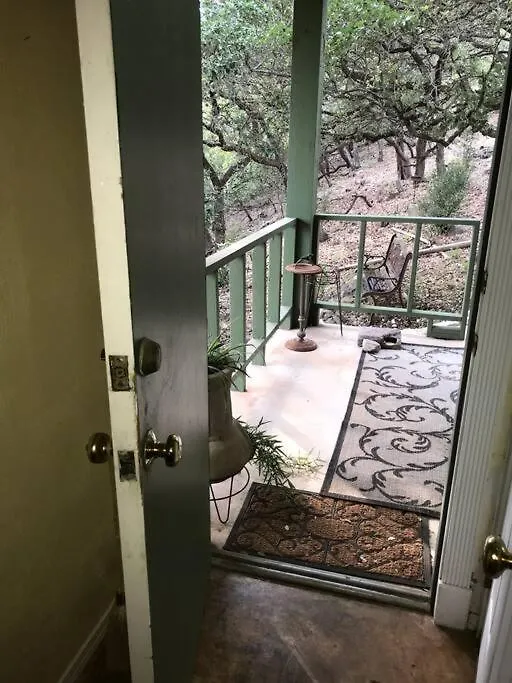Mt. Joy...zenfully Refreshing Holiday home Canyon Lake