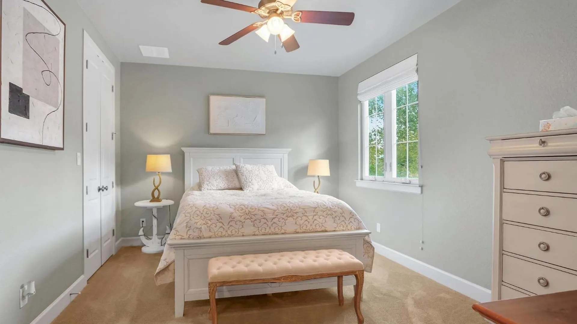 Lakeside Dreamhouse بيت للعطل