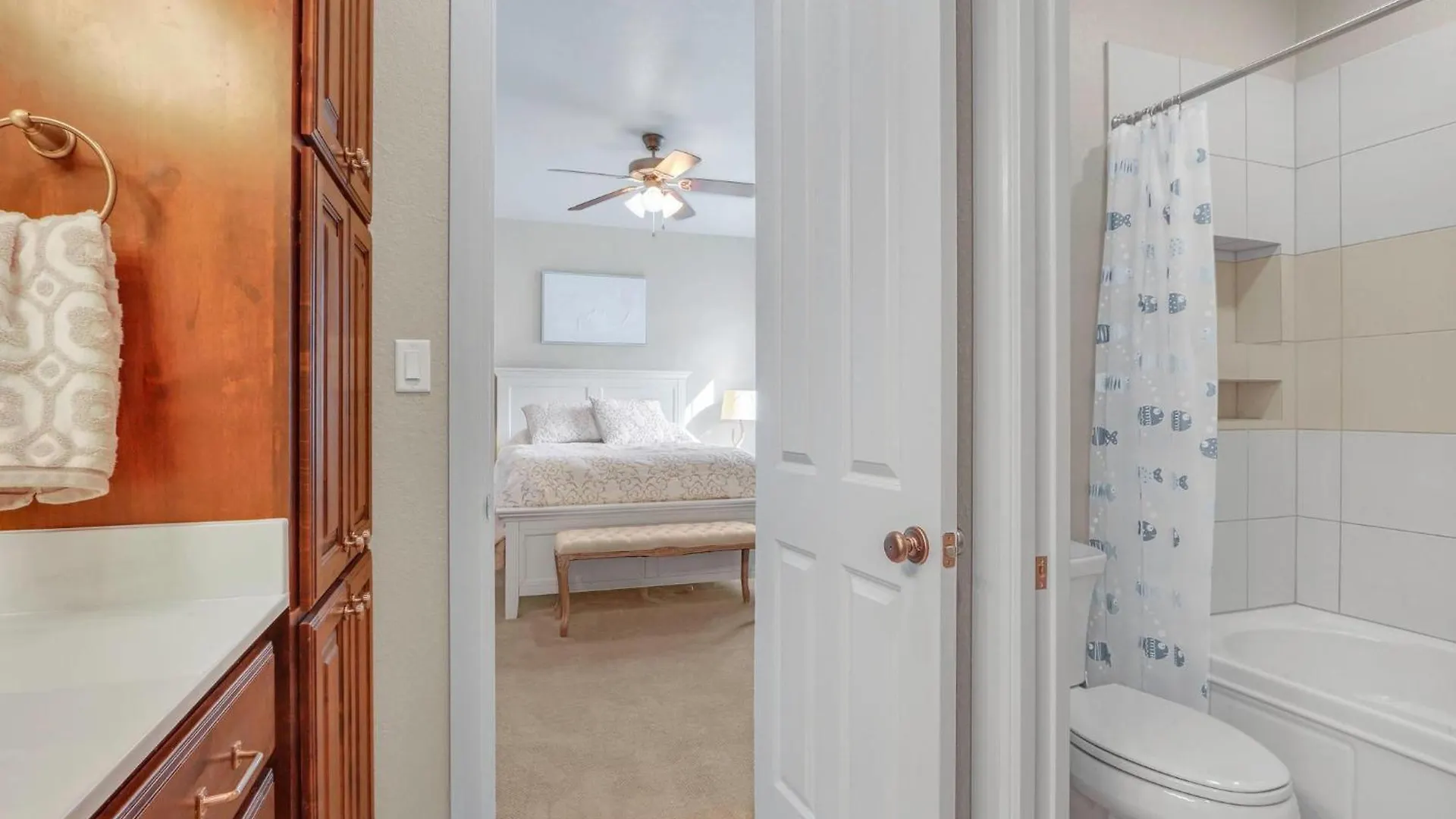 Lakeside Dreamhouse بيت للعطل