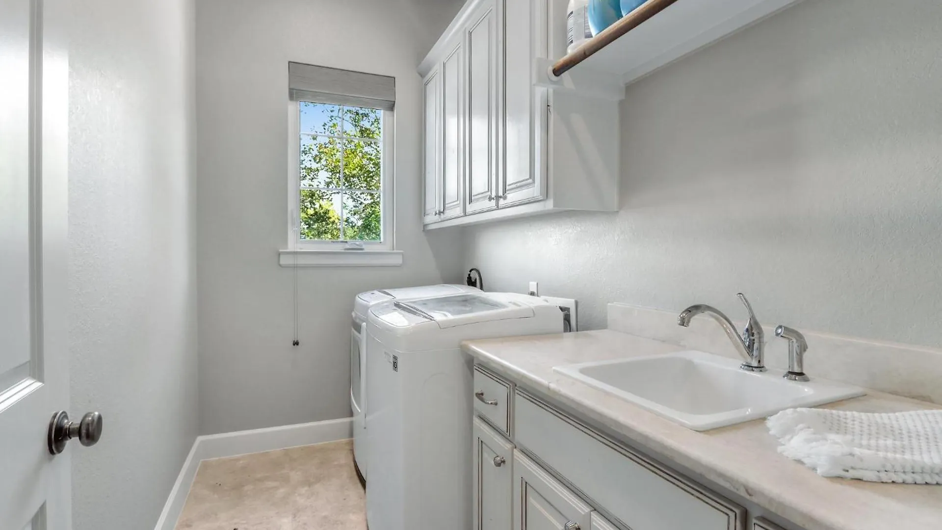 بيت للعطل Lakeside Dreamhouse