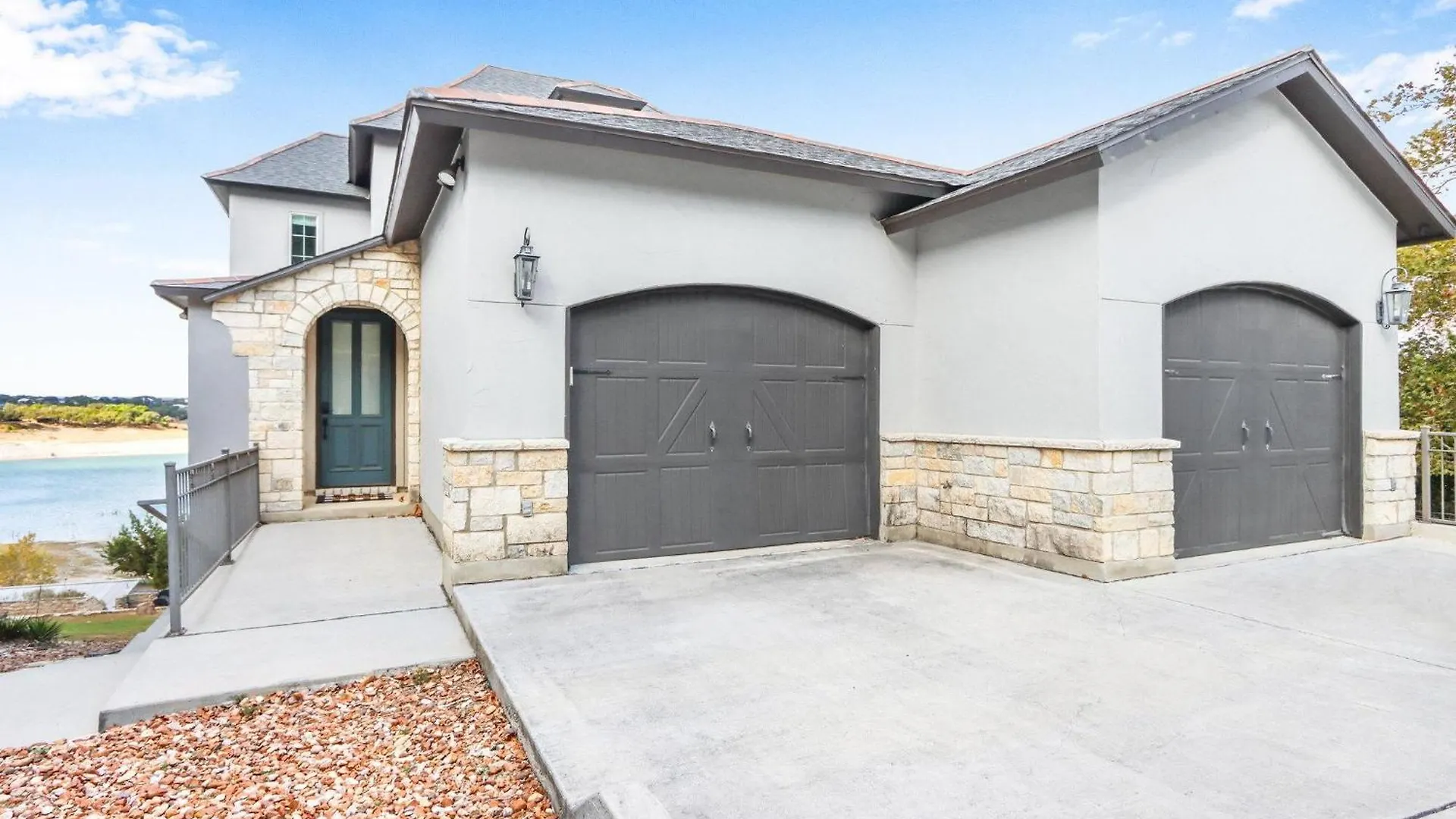 بيت للعطل Lakeside Dreamhouse