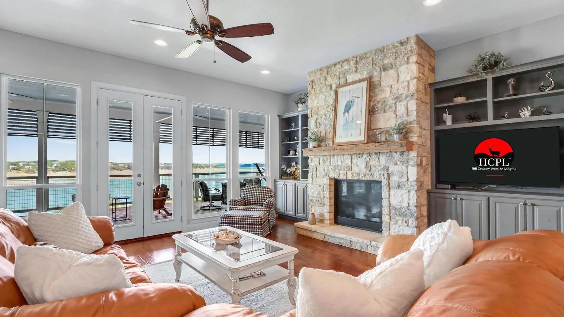 بيت للعطل Lakeside Dreamhouse *