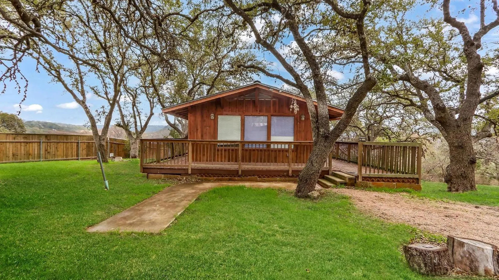 Rick's River Haus Nyaraló