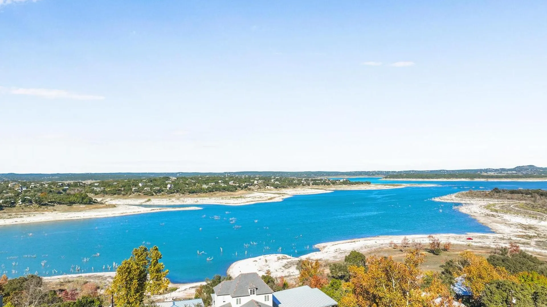 بيت للعطل Lakeside Dreamhouse