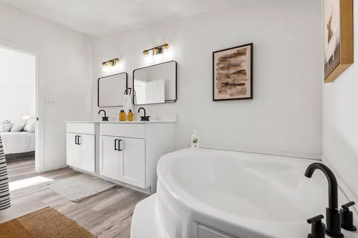 Starlight Horizon 5 - A B C D & R Holiday home