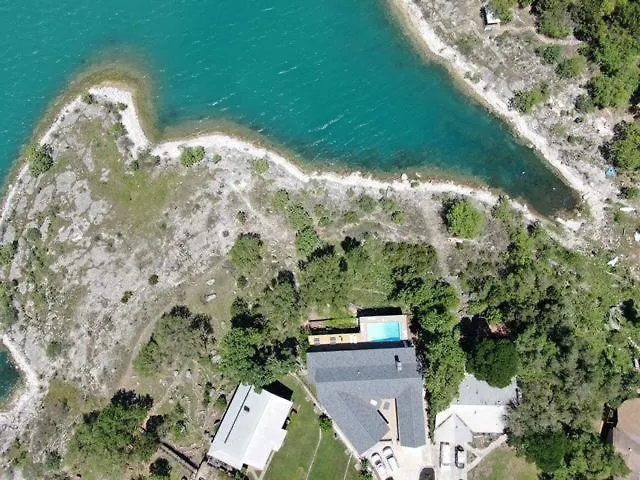 Serenity Point On Canyon Lake-lakefront-pool-fire Pit-pool Table * Canyon Lake