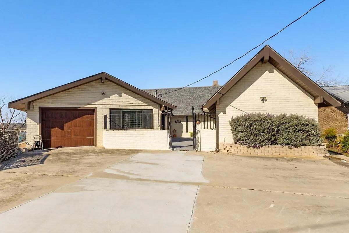 Holiday home Serenity Point On Canyon Lake-lakefront-pool-fire Pit-pool Table *