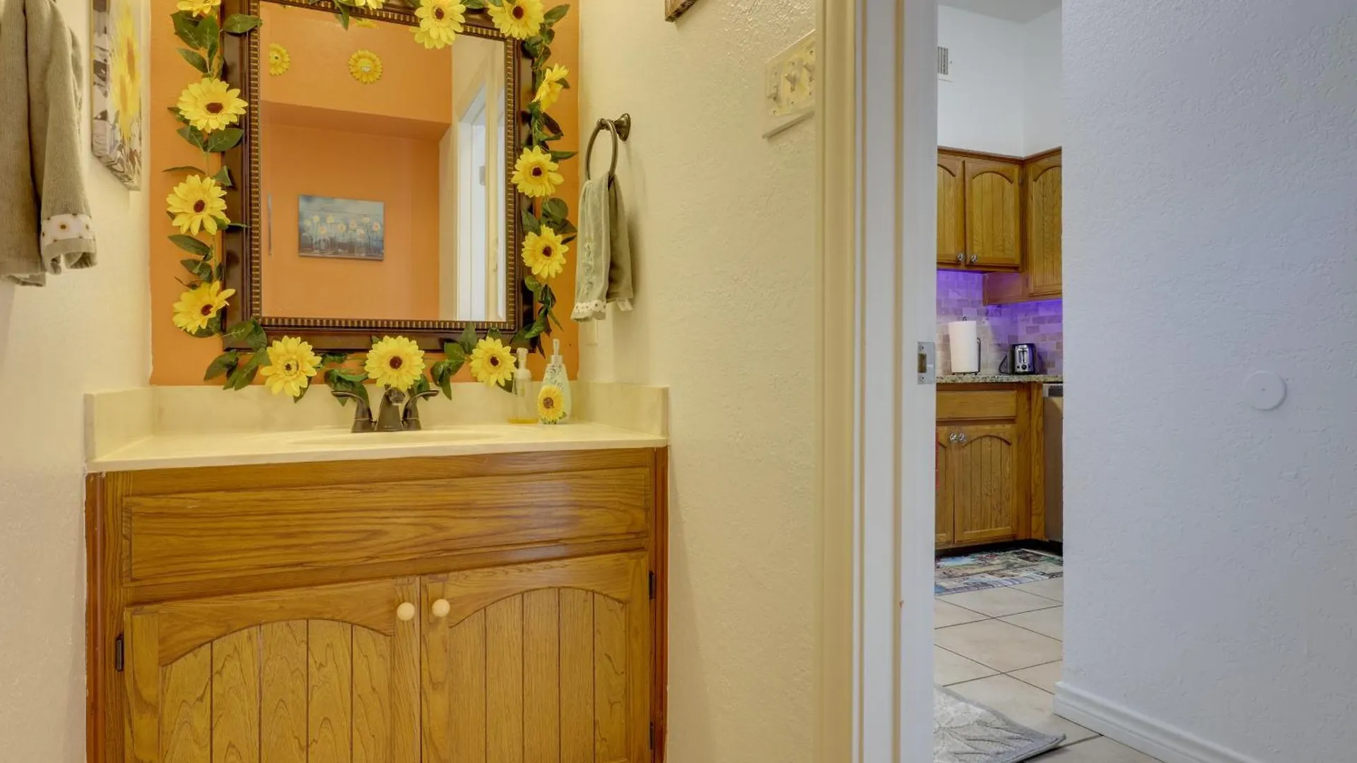 Canyon Townhome With Balcony, Deck And Yard! Casa vacanze *