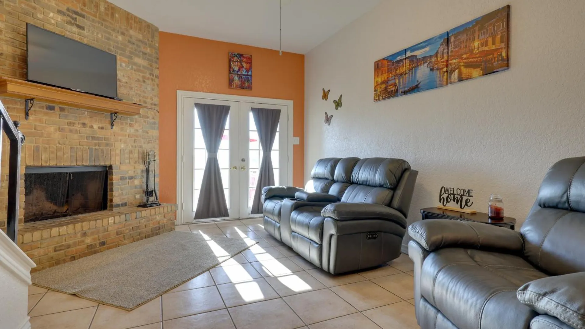 Casa vacanze Canyon Townhome With Balcony, Deck And Yard! *