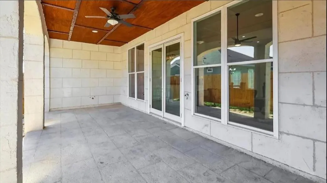 Cheerful Lakeside Retreat-just Minutes To The * Canyon Lake