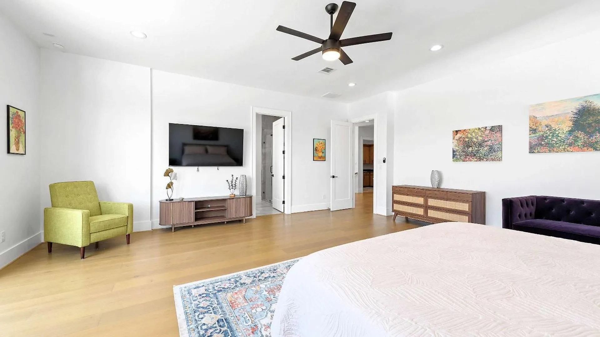 Lakeshore 1 - Private Pool & Close To