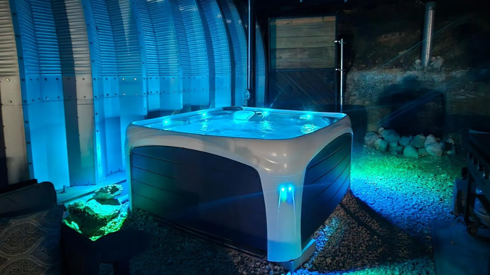 Hill Country Hangar With Hottub, 7 Minutes From The River And بيت للعطل *