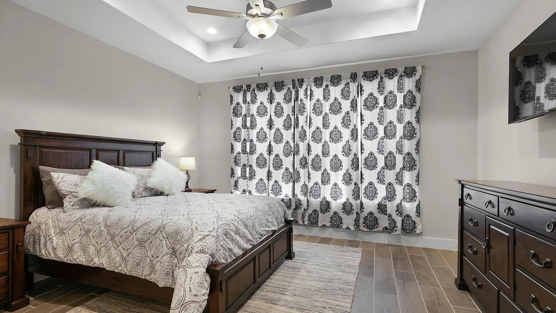 Pristine 3-bedroom Near Canyon Lake! * Canyon Lake