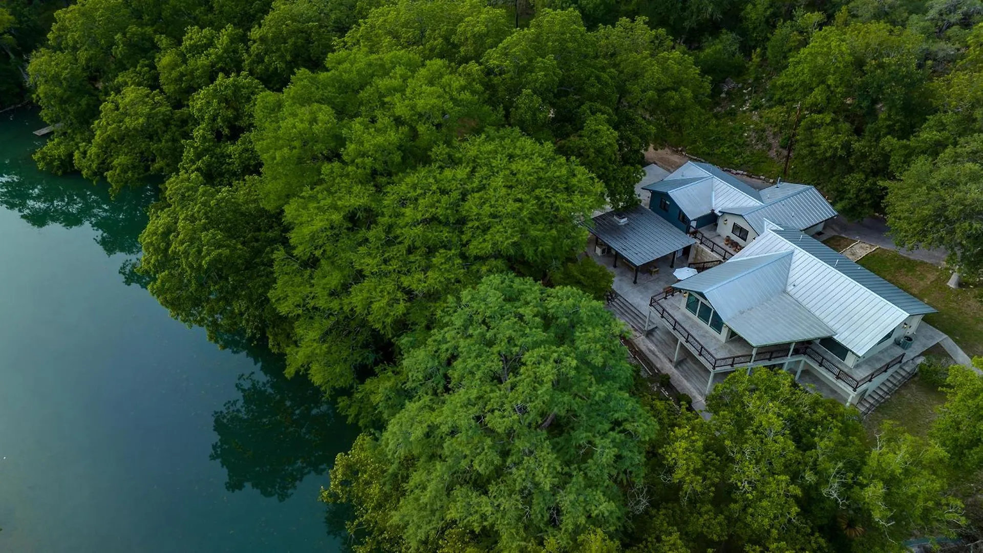 Luxury Riverfront With Firepit & Gameroom! Prázdninový dům Canyon Lake