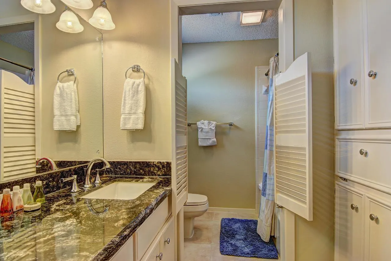 Blue Diamond Retreat Holiday home *