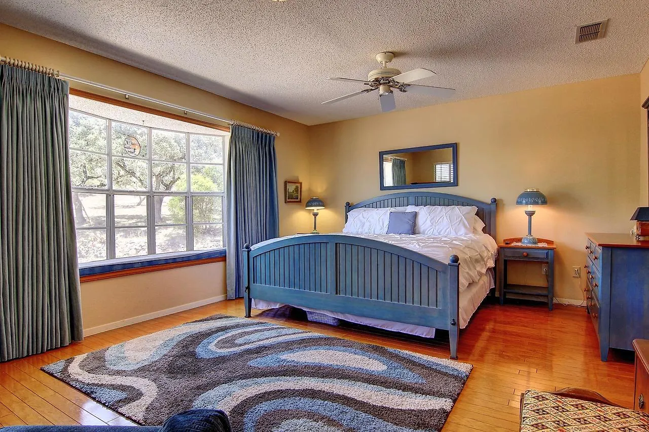 Blue Diamond Retreat Holiday home