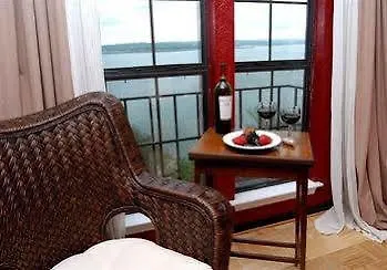 Lakehouse 3* Canyon Lake