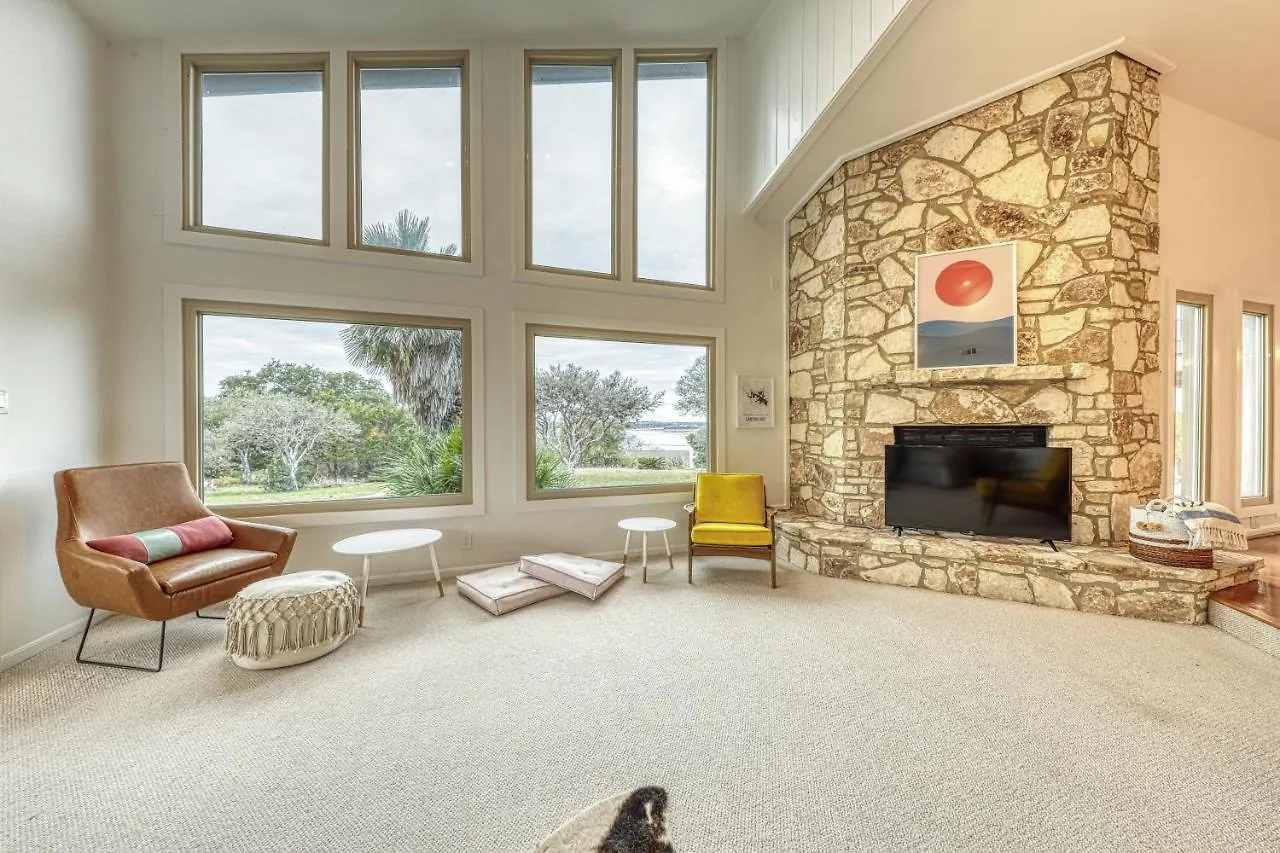 The Spot On The Hilltop Holiday home
