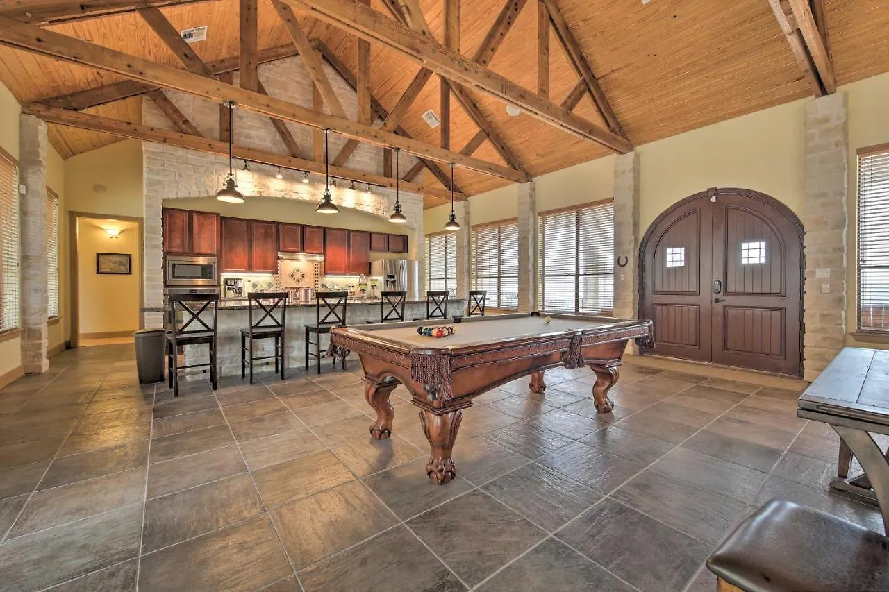 Casa vacanze Lakeview Escape With Hot Tub, 1 Mi To Canyon *